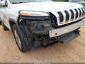 Photo 17 of 19 — 2016 Jeep Cherokee