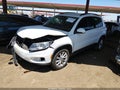 Photo 2 of 16 — 2015 Volkswagen Tiguan