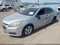 Photo 2 of 17 — 2015 Chevrolet Malibu
