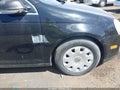 Photo 6 of 12 — 2005 Volkswagen Jetta