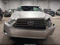 Photo 11 of 15 — 2010 Toyota Highlander