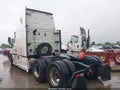 Photo 3 of 17 — 2018 Freightliner New Cascadia 126