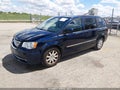 Photo 2 of 16 — 2015 Chrysler Town & Country