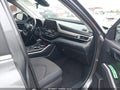 2023 Toyota Highlander — photo 5 of 17 | VIN 5TDKDRAH8PS029341