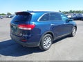 2017 Kia Sorento — photo 4 of 16 | VIN 5XYPG4A52HG234948