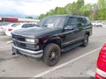 1999 Chevrolet Tahoe — photo 2 of 16 | VIN 1GNEK13R9XJ562829