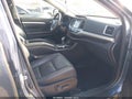 Photo 5 of 17 — 2018 Toyota Highlander
