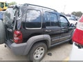 Photo 4 of 11 — 2005 Jeep Liberty