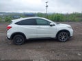 Photo 13 of 16 — 2017 Honda HR-V