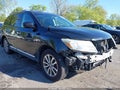 Photo 1 of 16 — 2015 Nissan Pathfinder