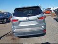 Photo 16 of 16 — 2016 Toyota Highlander