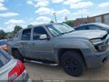 2002 Chevrolet Avalanche — photo 13 of 16 | VIN 3GNEC13T92G117834