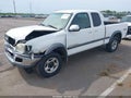 Photo 2 of 17 — 2000 Toyota Tundra