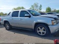 Photo 13 of 16 — 2010 Chevrolet Avalanche