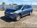 Photo 2 of 16 — 2013 Toyota Highlander