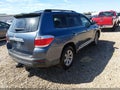Photo 4 of 16 — 2013 Toyota Highlander
