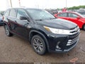 Photo 1 of 18 — 2018 Toyota Highlander