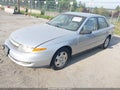2002 Saturn L-Series — photo 2 of 11 | VIN 1G8JW54R82Y560016