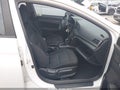 Photo 5 of 17 — 2018 Hyundai Elantra