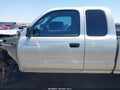 Photo 15 of 17 — 2002 Toyota Tacoma