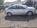 Photo 14 of 17 — 2014 Chevrolet Cruze