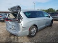 2023 Chrysler Pacifica — photo 4 of 17 | VIN 2C4RC1BG2PR536639