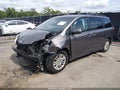 Photo 2 of 17 — 2017 Toyota Sienna