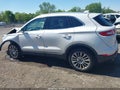 Photo 15 of 19 — 2015 Lincoln MKC