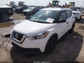 2019 Nissan Kicks — photo 2 of 16 | VIN 3N1CP5CU8KL562547