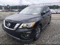 Photo 2 of 19 — 2017 Nissan Pathfinder
