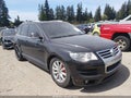 Photo 6 of 11 — 2010 Volkswagen Touareg