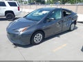 Photo 2 of 16 — 2017 Toyota Prius