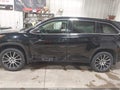 Photo 14 of 16 — 2017 Toyota Highlander