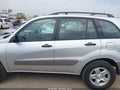 Photo 14 of 16 — 2005 Toyota RAV4