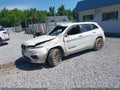 Photo 2 of 16 — 2019 Jeep Cherokee