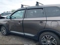 Photo 14 of 18 — 2017 Mitsubishi Outlander