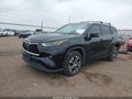 2023 Toyota Highlander — photo 2 of 17 | VIN 5TDKDRAH3PS023835