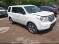 Photo 1 of 17 — 2011 Honda Pilot
