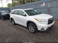 2015 Toyota Highlander — photo 1 of 16 | VIN 5TDJKRFH2FS167823