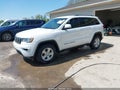 Photo 2 of 17 — 2017 Jeep Grand Cherokee