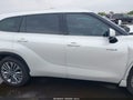 Photo 14 of 17 — 2020 Toyota Highlander Hybrid