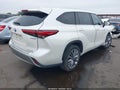 Photo 4 of 17 — 2020 Toyota Highlander Hybrid