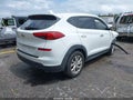 2021 Hyundai Tucson — photo 4 of 17 | VIN KM8J33A40MU331072