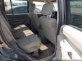 Photo 8 of 16 — 2006 Jeep Commander