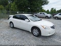 Photo 1 of 16 — 2010 Nissan Altima