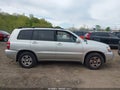 Photo 13 of 16 — 2004 Toyota Highlander