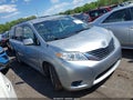 Photo 1 of 16 — 2014 Toyota Sienna