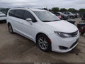 2019 Chrysler Pacifica — photo 1 of 16 | VIN 2C4RC1GG3KR506549