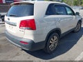 Photo 4 of 15 — 2011 Kia Sorento