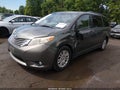 2013 Toyota Sienna — photo 2 of 16 | VIN 5TDYK3DC5DS317763